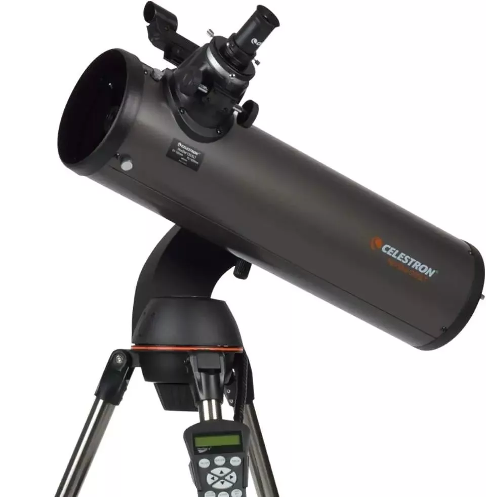 Computerized Telescope with SkyAlign and Compact Newtonian Reflector Design